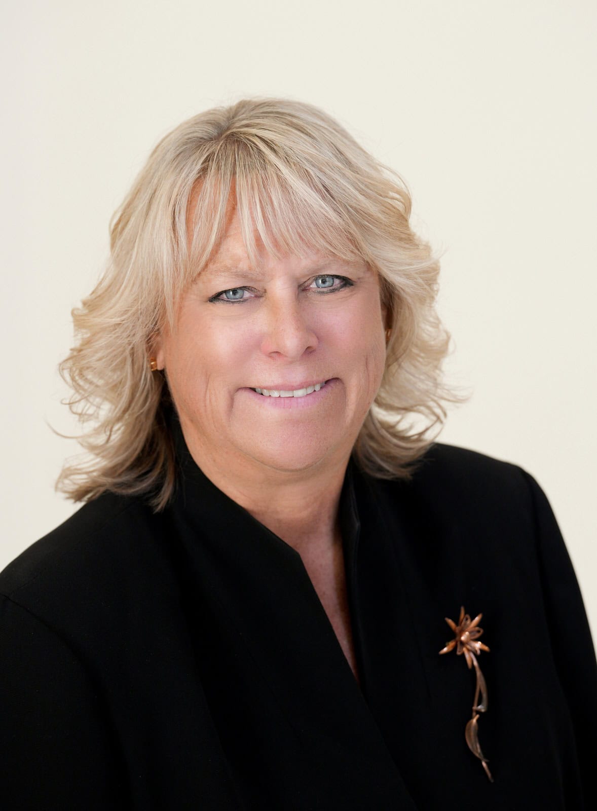 Headshot of Carla Peterson