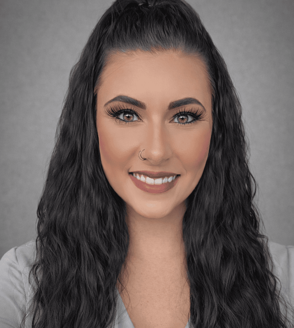 Headshot of Elizabeth Gryder