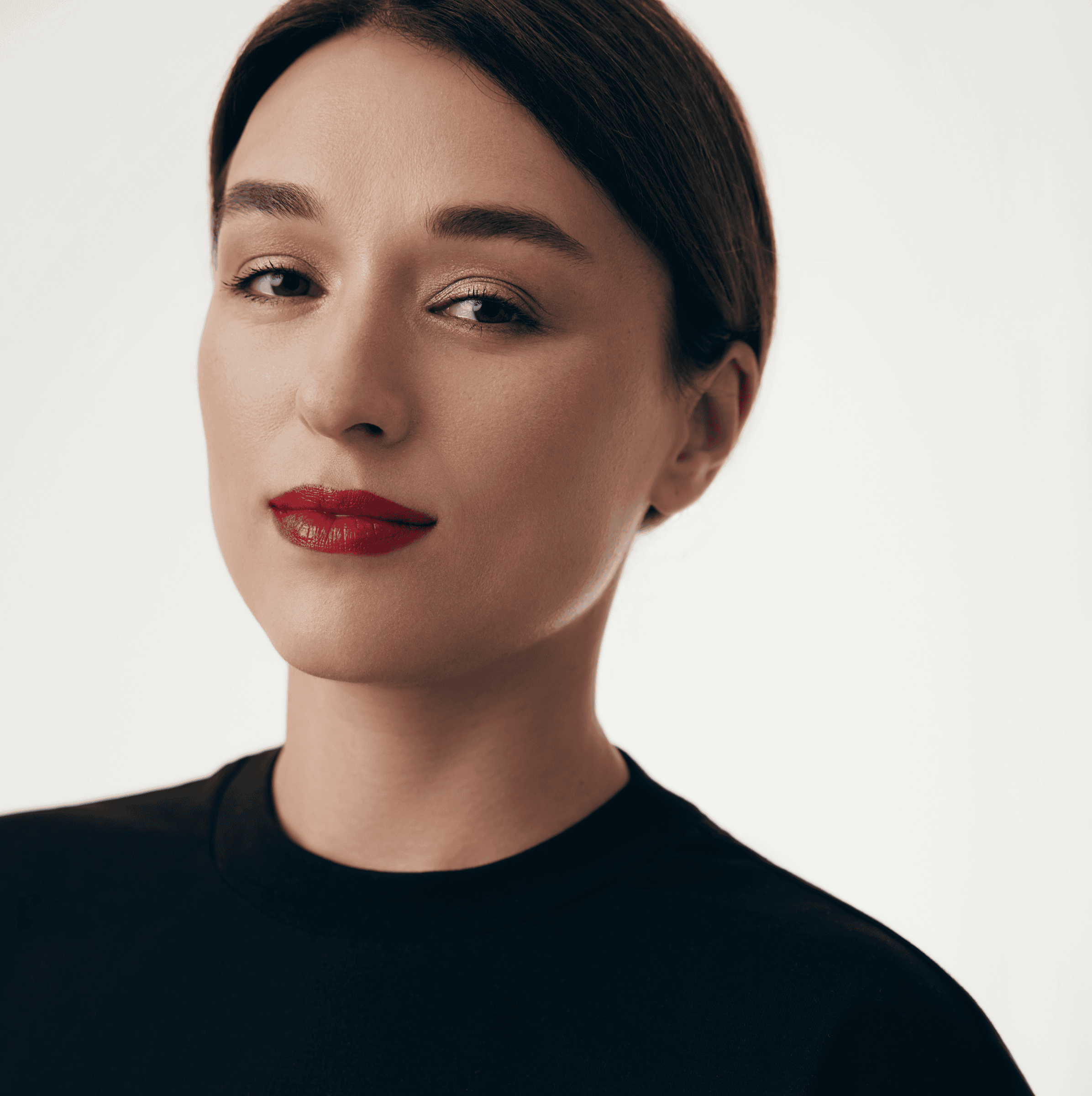 Iryna Slavinska head shot